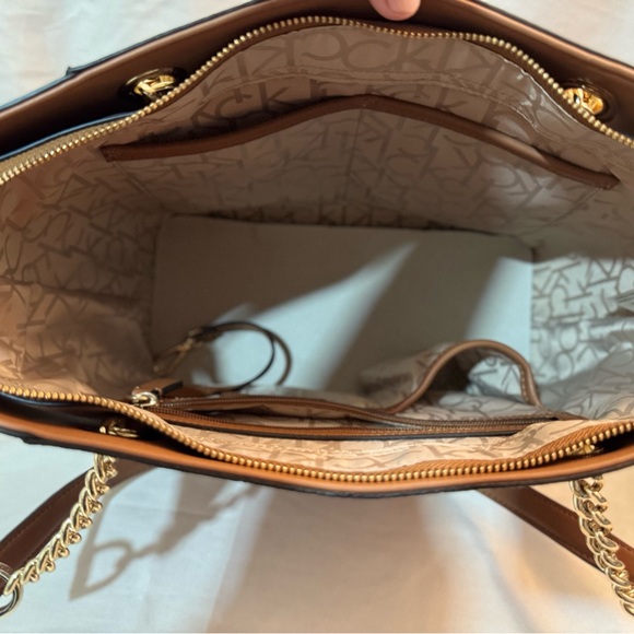 Calvin Klein Signature Pattern Tote in Black and Pink - Picture 5 of 10